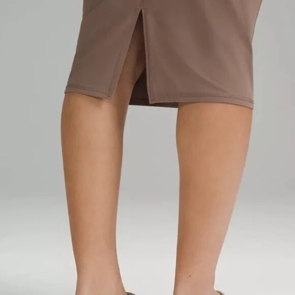 NWT Lululemon 4 Nulu Slim-Fit High-Rise Skirt Taupetastic - Picture 3 of 3